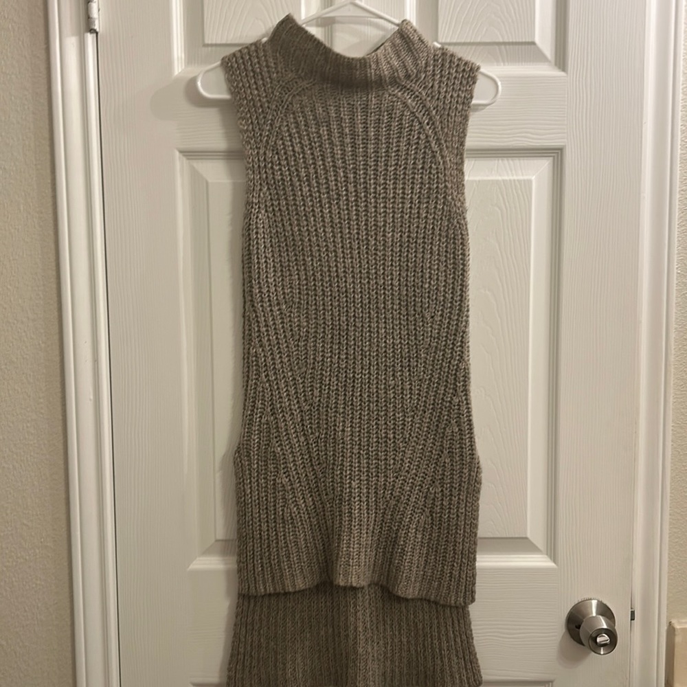 Grey sleeveless sweater dress